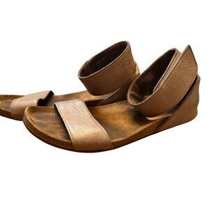 Chocolat Blu Womens York Sandals Size 38 Open Toe Ankle Strap Leather Upper & Li